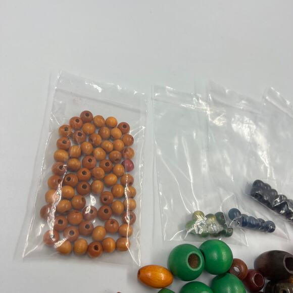 Large Vintage Lot Wooden Macrame Beads 1970's Green Orange Brown Cream - Picture 4 of 8